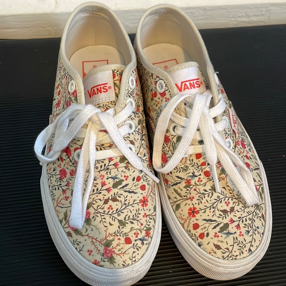 Floral Vans